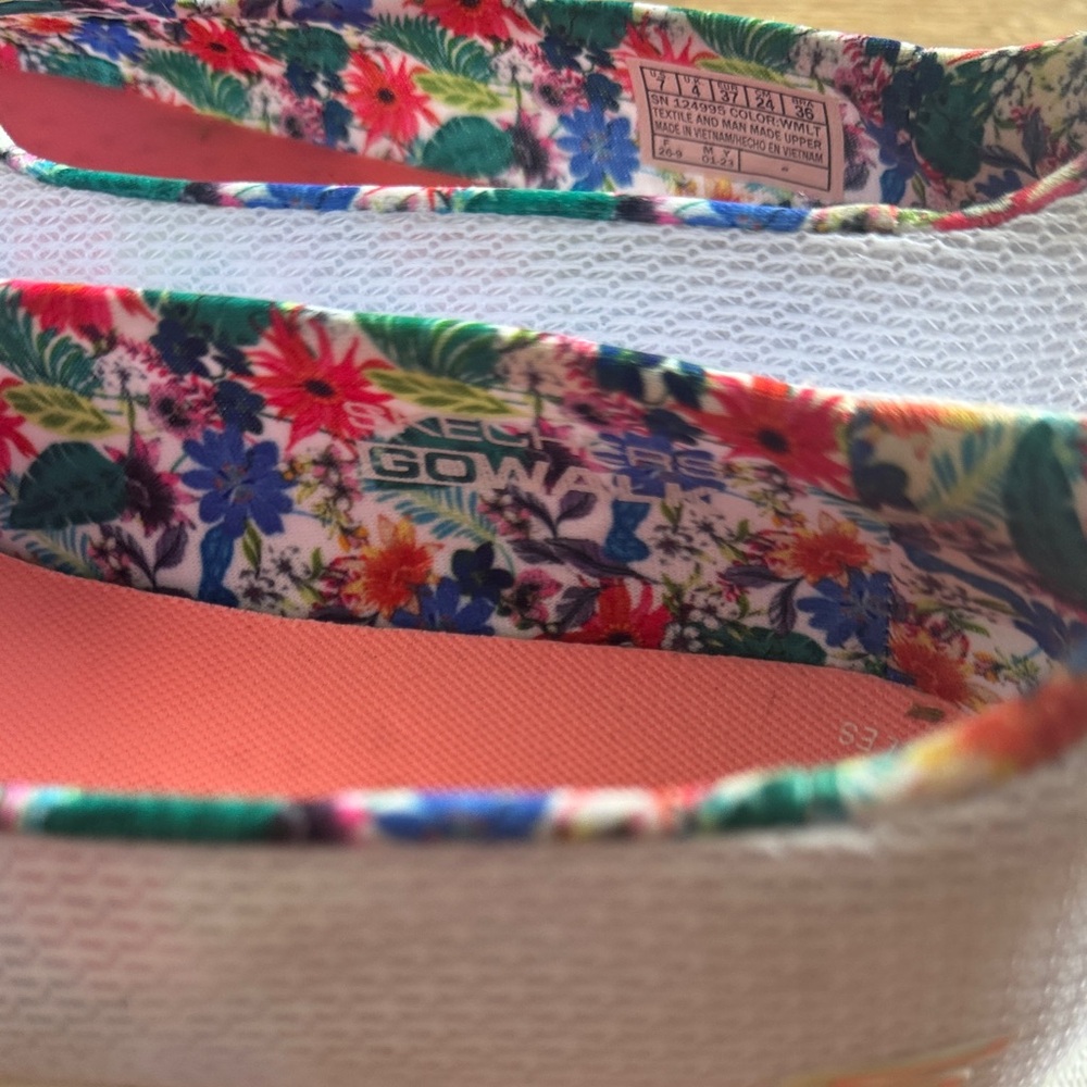 Skechers Light Gray Slip-On Shoes with Colorful Trim - Picture 4 of 6